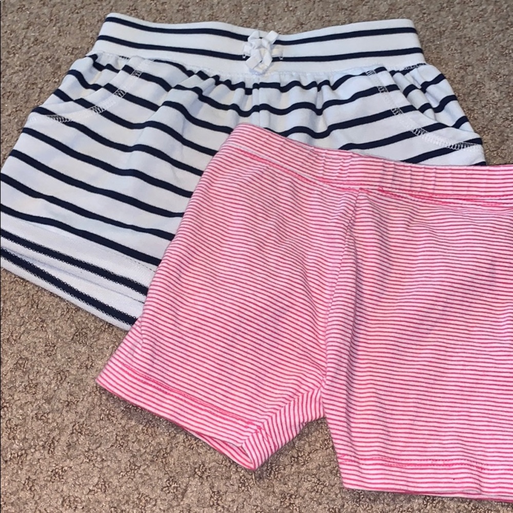 2 pairs of shorts